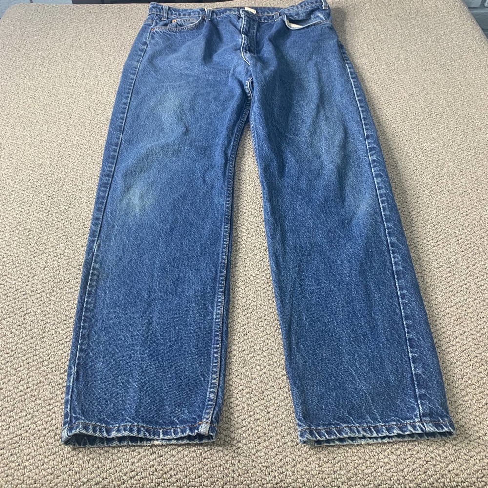Levi's 505 Mens Jeans Size 40X32 Blue Medium Wash Denim Straight Leg Pockets